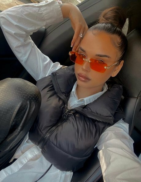 fantasylucy nus de stars du porno collection