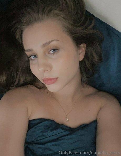 Yummy girl star du porno des photos