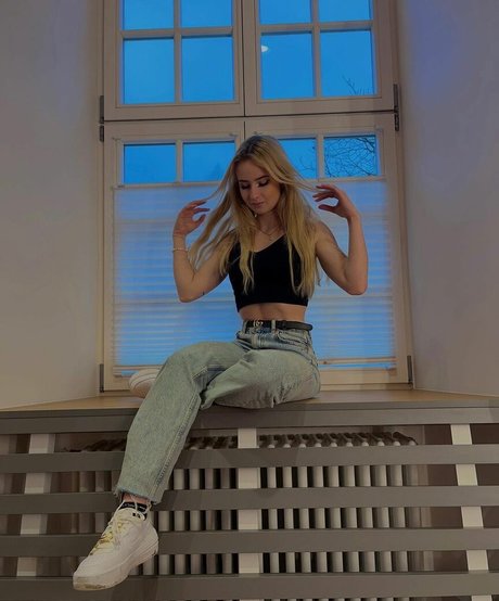 lesbiennes strapon onlyfans haut collection