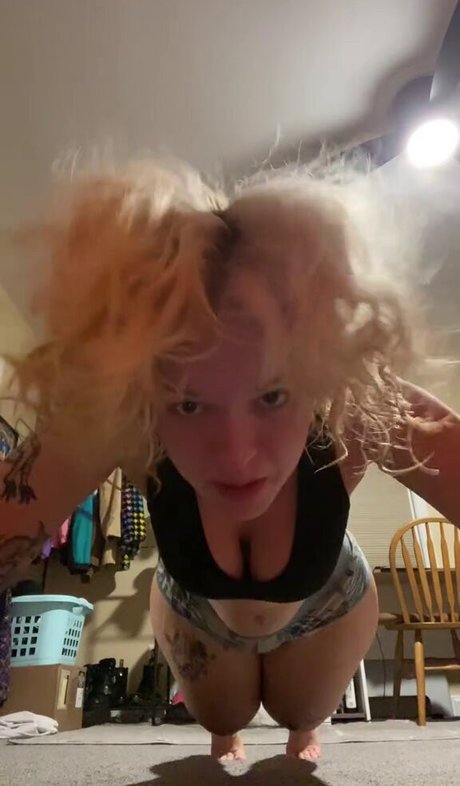 Meganxhickson modèle archive