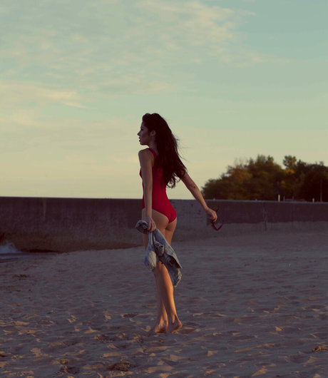 Emmy Corinne modèle sexy archive