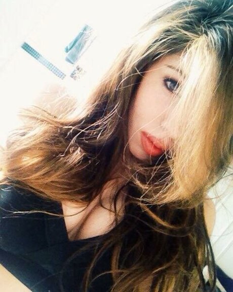 Emmy Corinne sexe star img