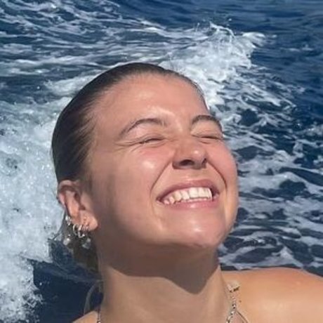 Caity Baser star du porno sympa image