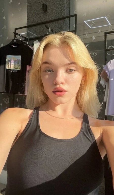 Ritori2005 belle actrice archive