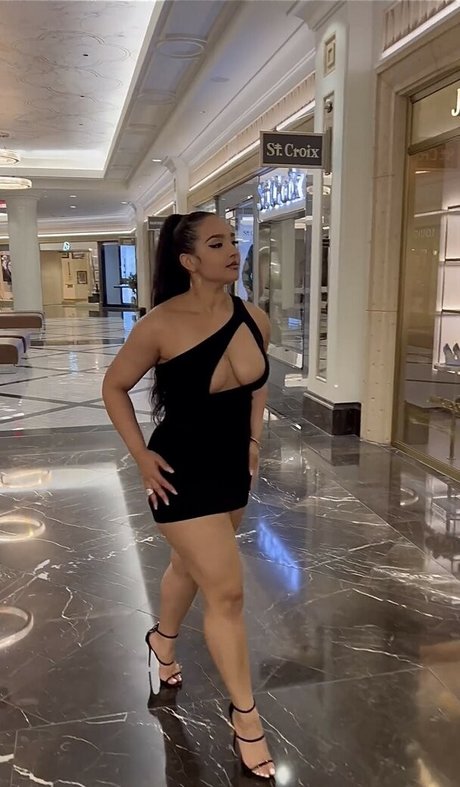 Demetria Obilor star du sexe images