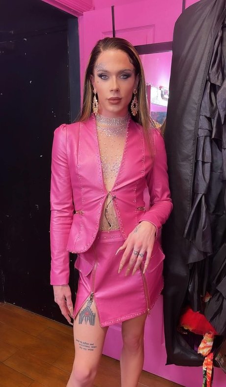 LanaSummersXO modèle sympa archive