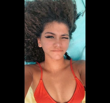 ciggybae actrice libre collection