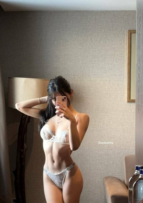 dp uniquementfans nus exclusifs photo