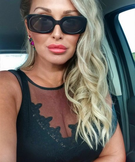 Vesna Justwoman42 modèle érotique image