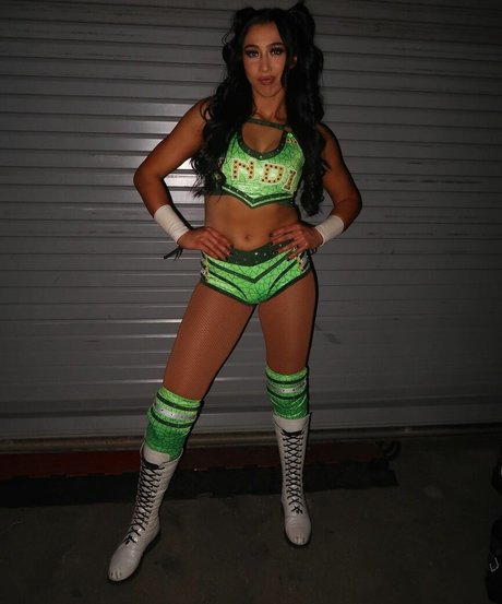 Indi Hartwell jolie étoile collection