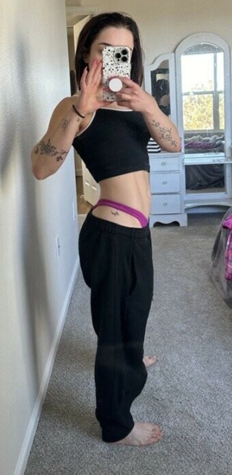 Lexie Herod modèles nus photo