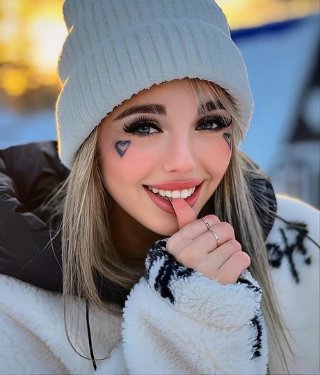 vanilopa actrice artistique galeries