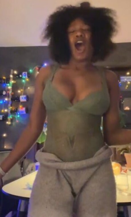 a desuwa__ actrice chaude collection