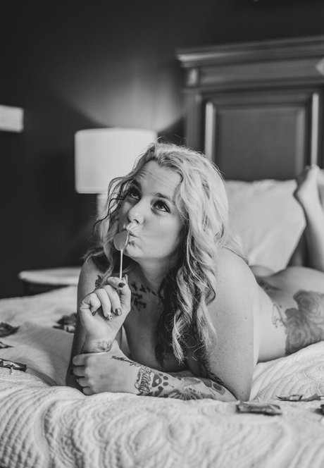 Xoshyanexo jolie actrice des photos