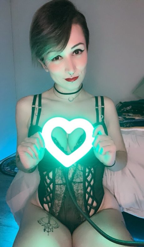 Littlesin16 étoile sexy photos