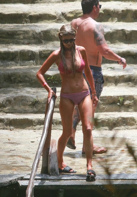 Christina Hall star exclusive img