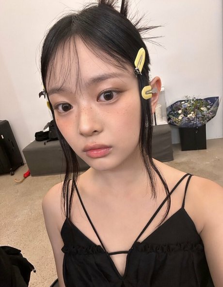 Hanni Pham belle actrice des photos