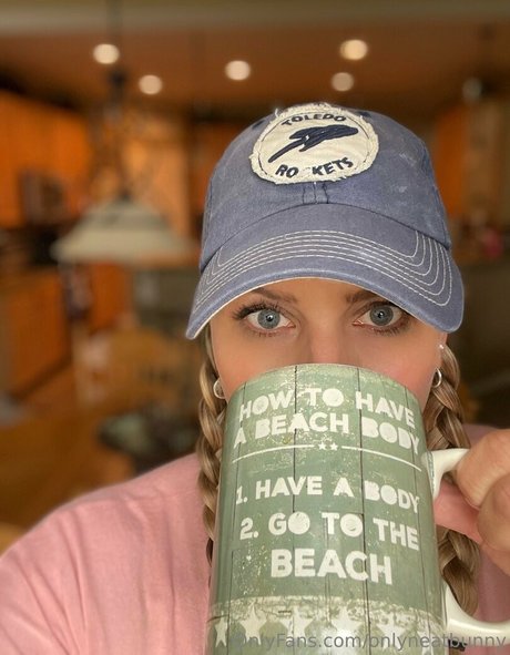 onlyneatbunny star du porno adulte archive