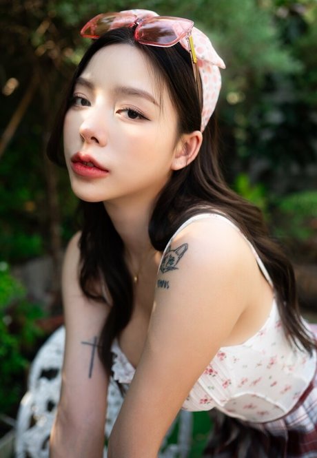 Nardear Montgod étoile chaude galeries