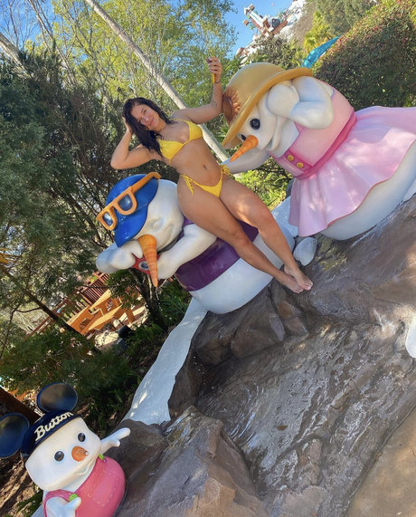 Chelsea Karpel belle actrice archive