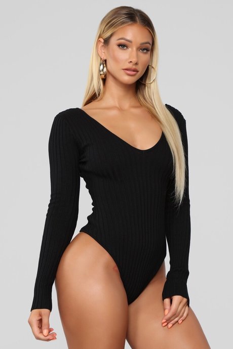 Lauren Racine Wood top star photos