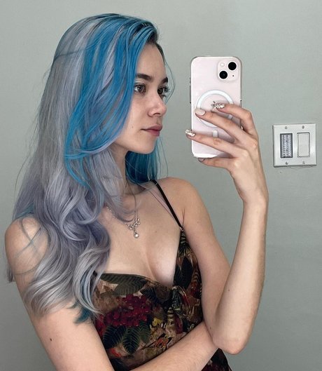 Melodi Flack_ modèle hd photos