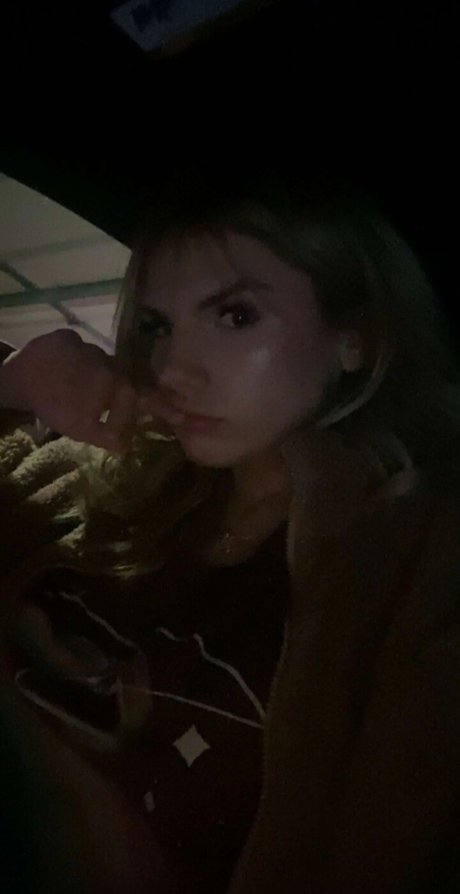 Bailey Rose modèle nu img