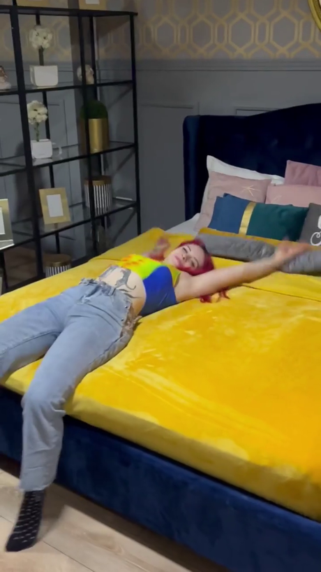 Doga Lamper_ modèle joli photos