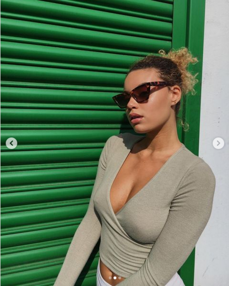 Lara never laura belle star du porno photos