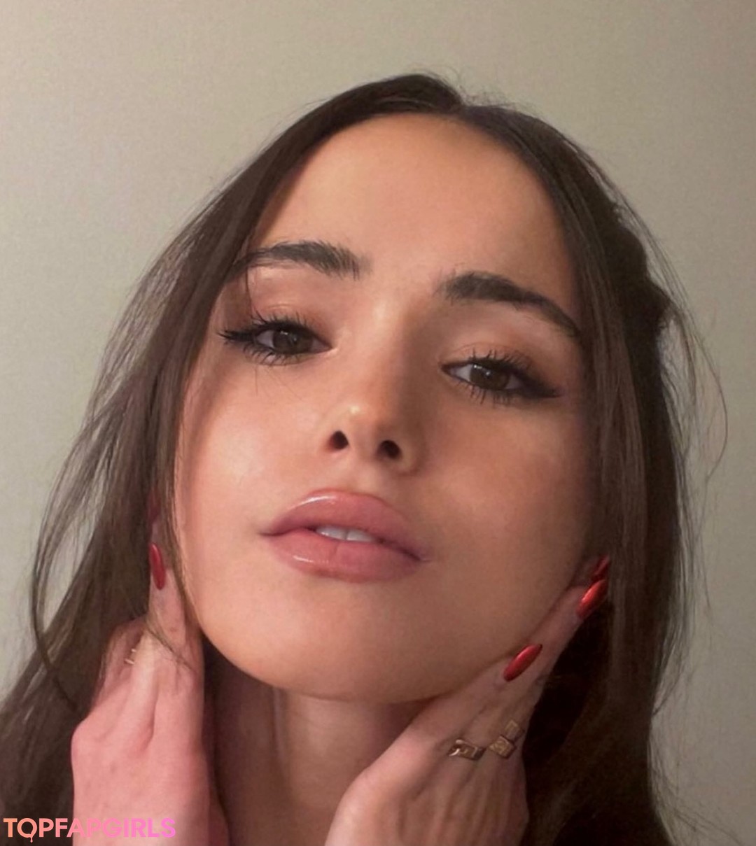 Laura Lindstrom beau modèle galeries