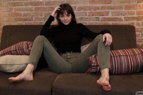 Maria Demina modèle sexy collection