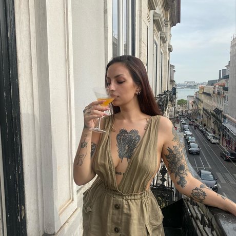 Pinustri actrice img