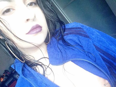 Pinustri actrice chaude images