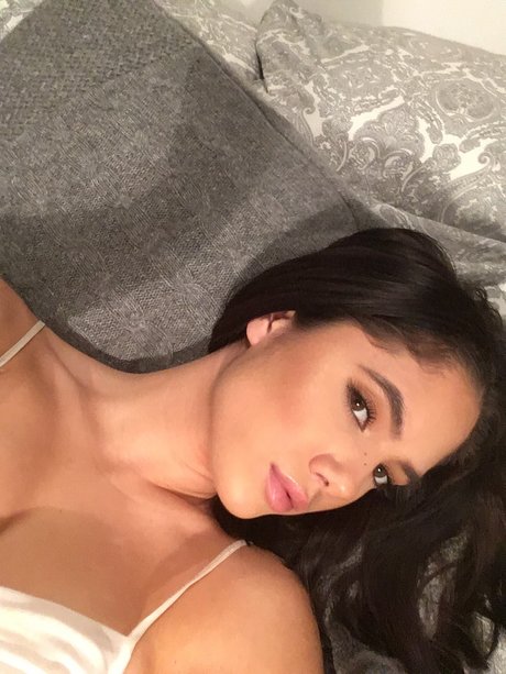 Saoirse Alicia Behzadi_ étoile de l'art photo