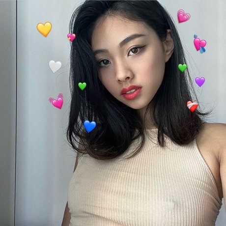 Stacey_ modèle nu img