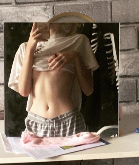 _Bat Brookes_ actrice chaude galerie