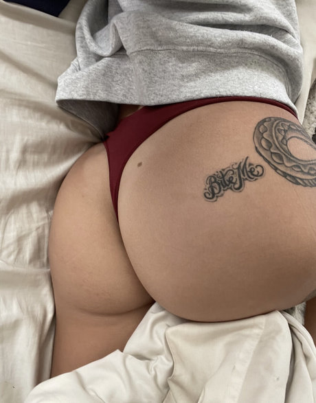 Itz Wavybaby actrice porno galerie