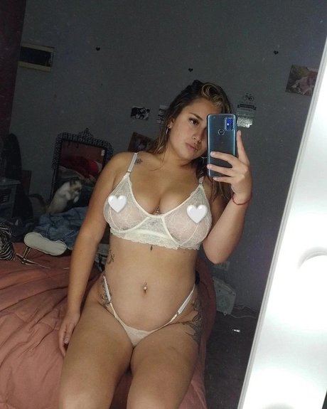 Karen Mulys_ star du porno parfaite galerie