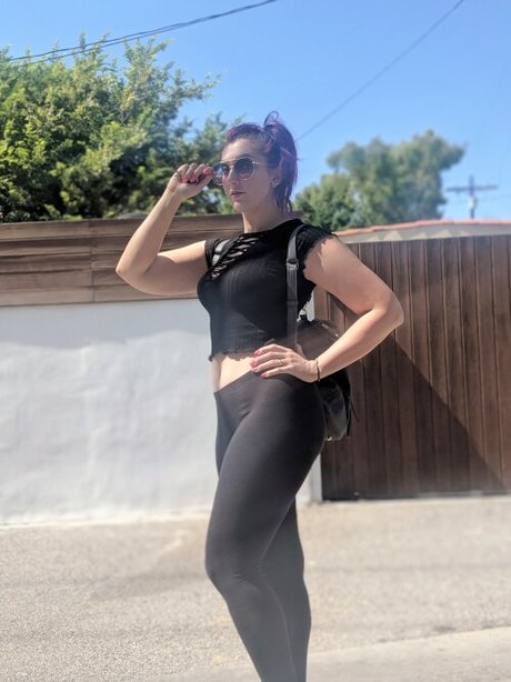 Mel Capperino Garcia modèle érotique galerie