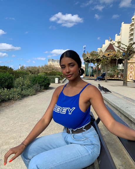 Rionma mannequin photos