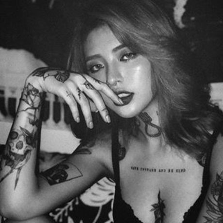 Andy blossom star érotique image