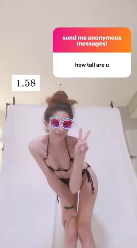 Maya Gold belle star du porno collection