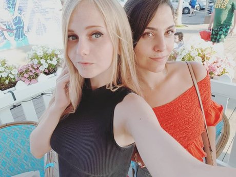 Invaderdd Dee Mente star du porno parfaite galeries