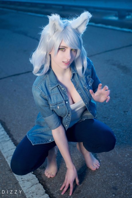 Maki Eraclea star érotique galeries