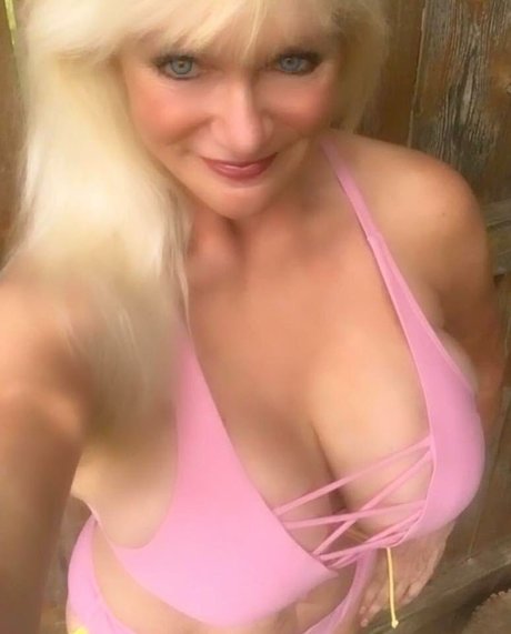 Sandie Lee_ modèle sexy photo