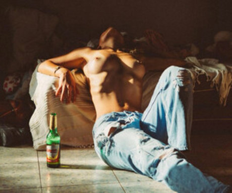 Tohar Frie art de star du porno images