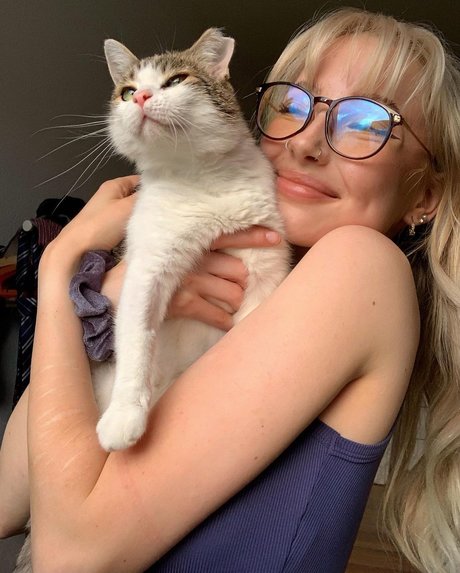 Caelyn Mathews meilleure star du porno image