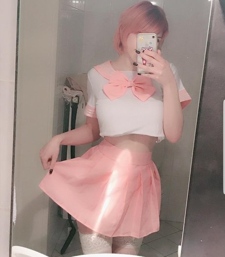 Julez Notyourwaifu star exclusive photo