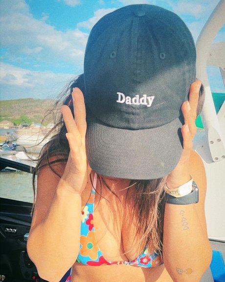 Willow Wood star du porno nue photos