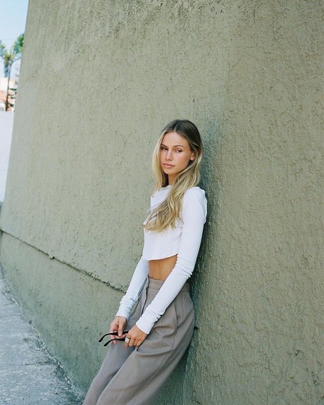 Scarlett Rose Leithold star du porno nue img